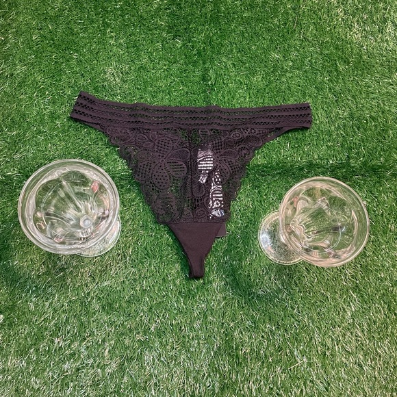 Huit Paris underwear/Panties - Picture 1 of 5